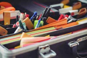 Leia mais sobre o artigo 4 textos de Allan Kenayt